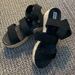 Steve Madden black platform sandals! WORN ONCE